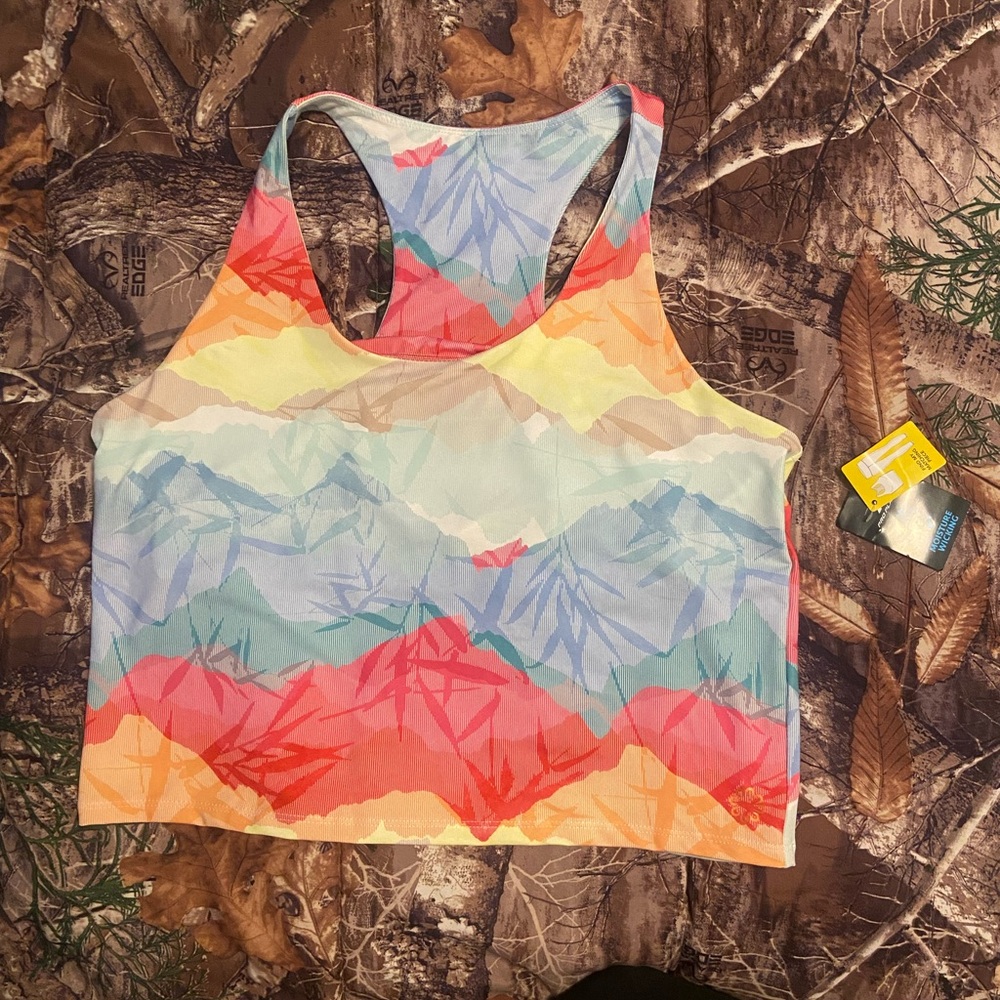Colorful Patterned Garment - Picture 7 of 7